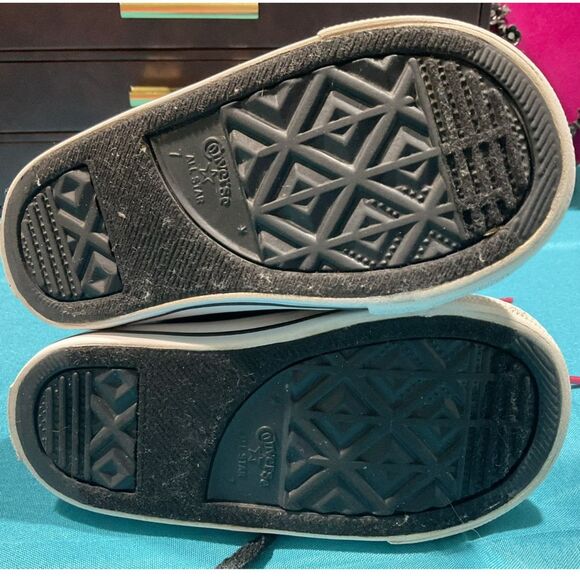 Converse Hi Top Toddler Sneakers - Picture 8 of 9